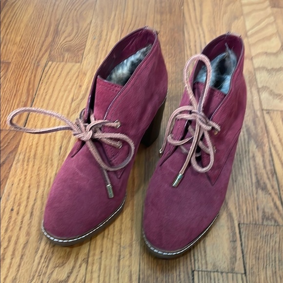 TORY BURCH Fur lined Suede Heel Low Ankle Boots Red size 7.5 - Picture 2 of 12